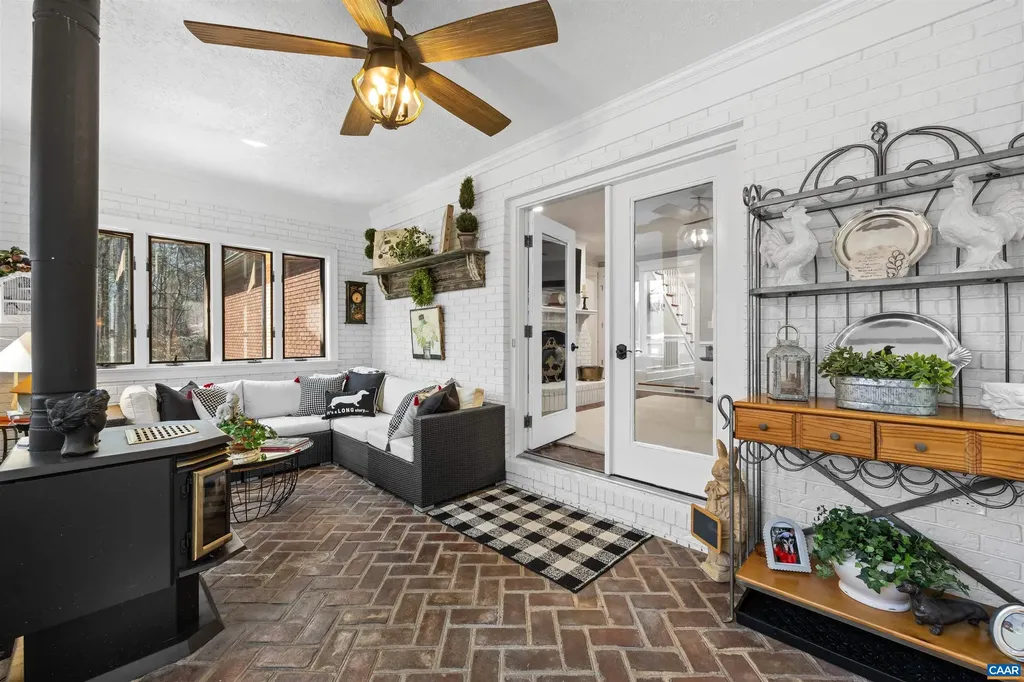 155 Ivy Ridge Road Charlottesville VA 22901