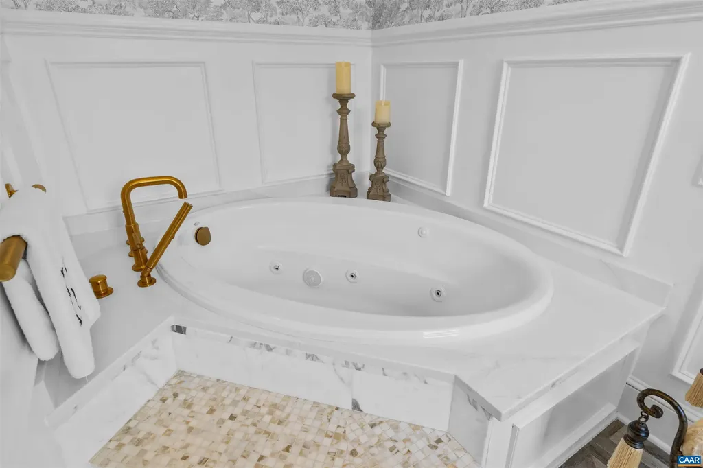 155 Ivy Ridge Road Charlottesville VA 22901