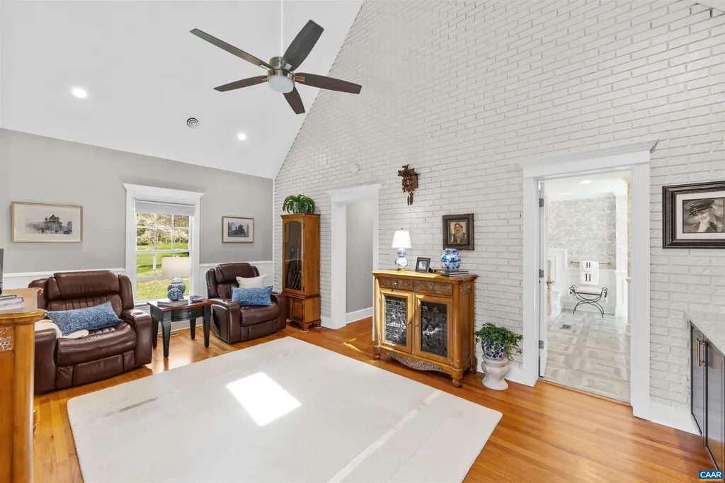 155 Ivy Ridge Road Charlottesville VA 22901