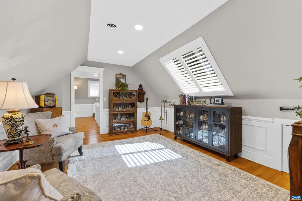 155 Ivy Ridge Road Charlottesville VA 22901