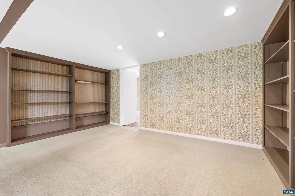 307 Lake Forest Lane Charlottesville VA 22901