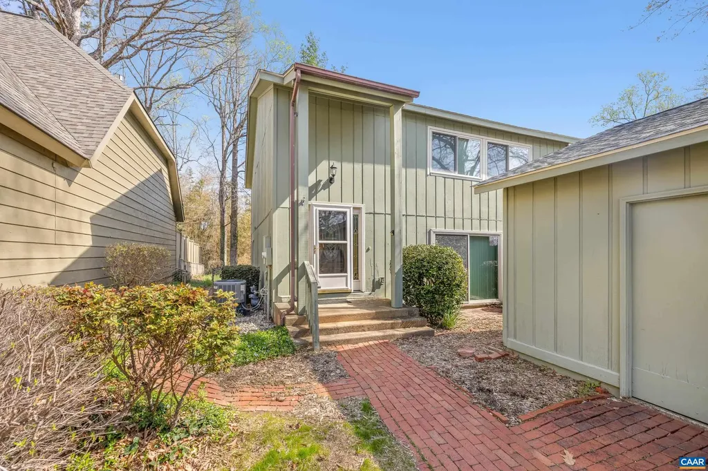 307 Lake Forest Lane Charlottesville VA 22901