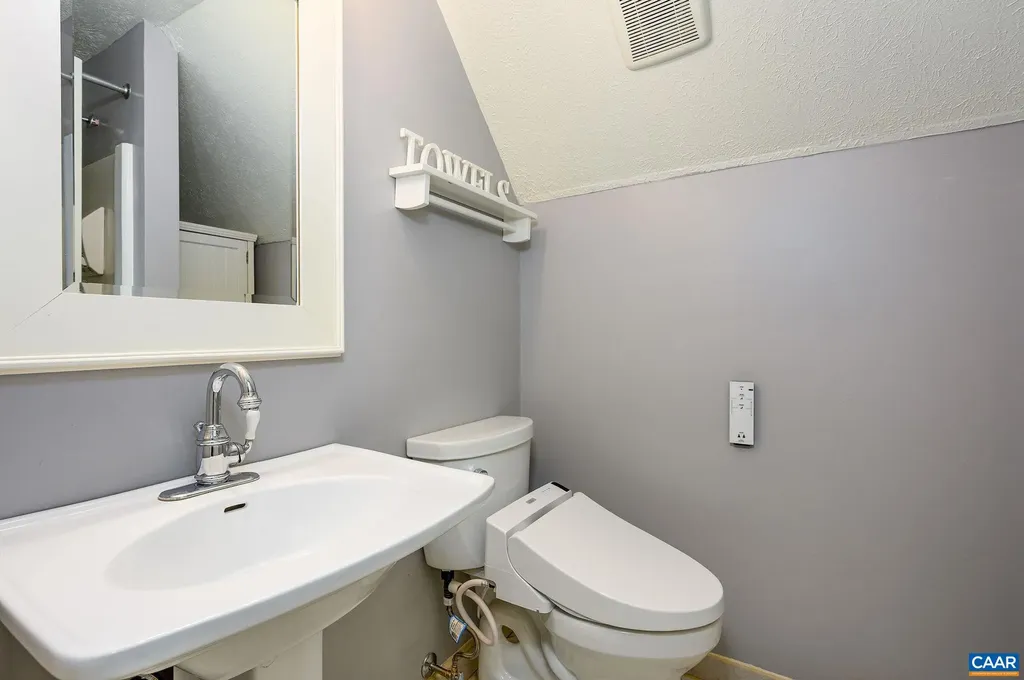 1655 Redwing Lane Charlottesville VA 22911