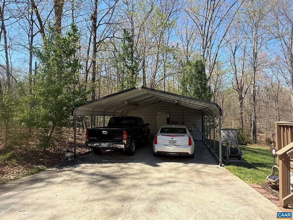 91 Duff Lane Gordonsville VA 22942