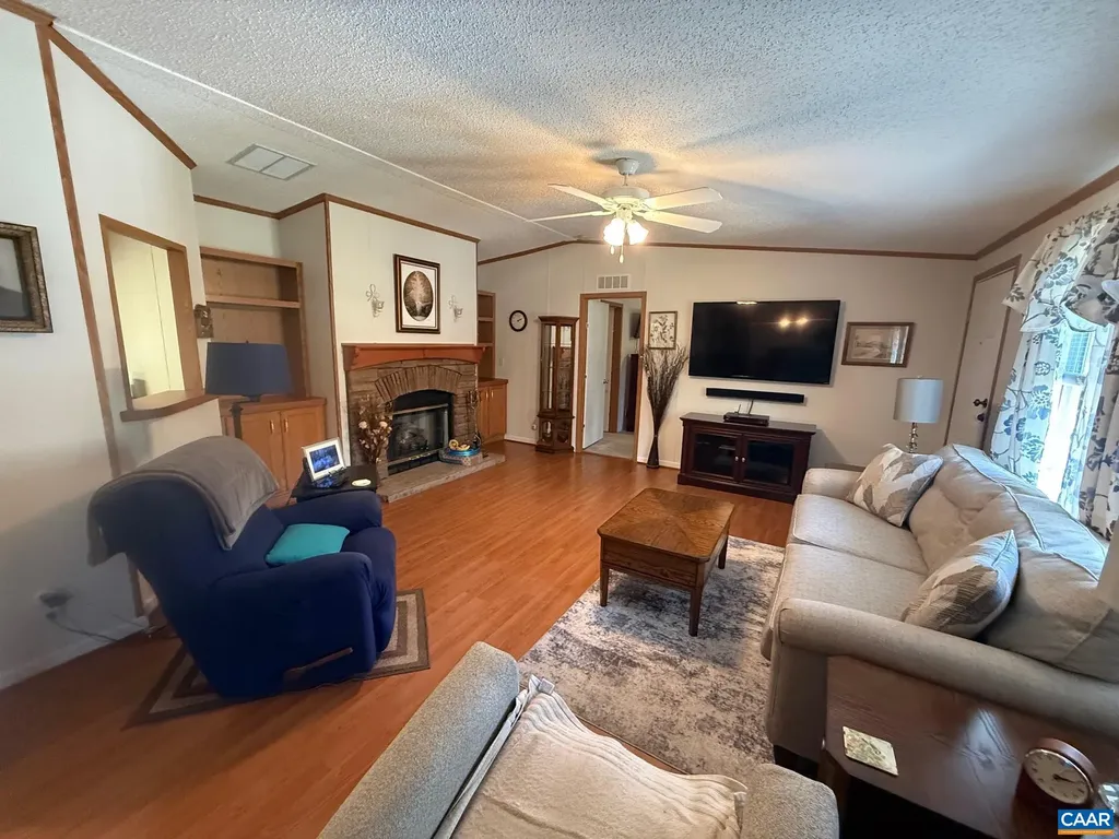 91 Duff Lane Gordonsville VA 22942