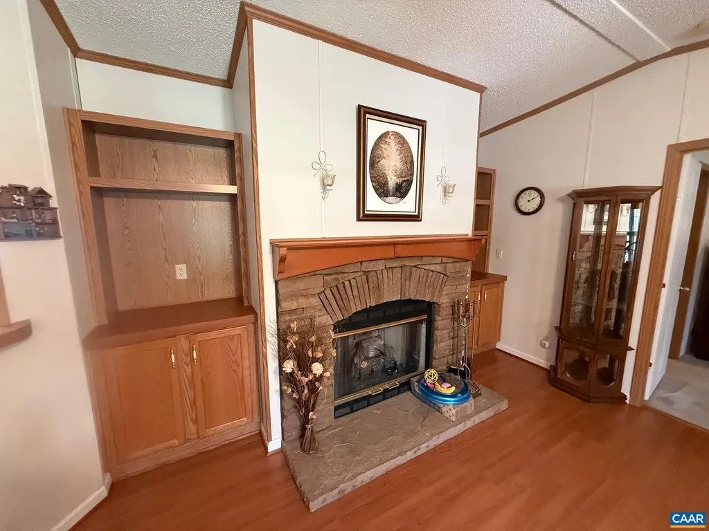 91 Duff Lane Gordonsville VA 22942