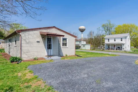 329 Dutch Lane Mt Jackson VA 22842