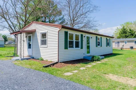 329 Dutch Lane Mt Jackson VA 22842