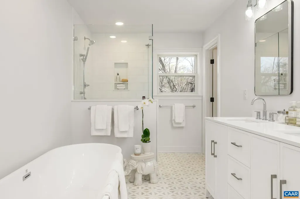 103 Chaucer Road Charlottesville VA 22901