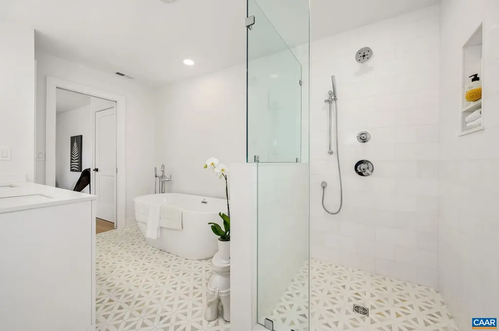 103 Chaucer Road Charlottesville VA 22901