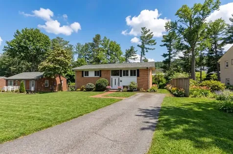 924 Washington Avenue Waynesboro VA 22980