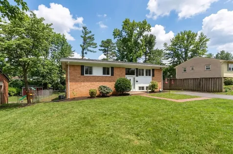 924 Washington Avenue Waynesboro VA 22980
