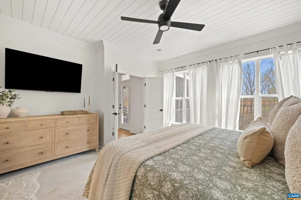 390 Bishopgate Lane Crozet VA 22932