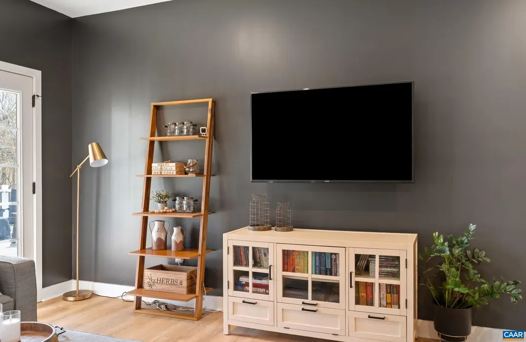 390 Bishopgate Lane Crozet VA 22932