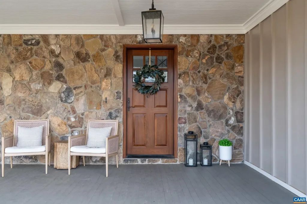 390 Bishopgate Lane Crozet VA 22932