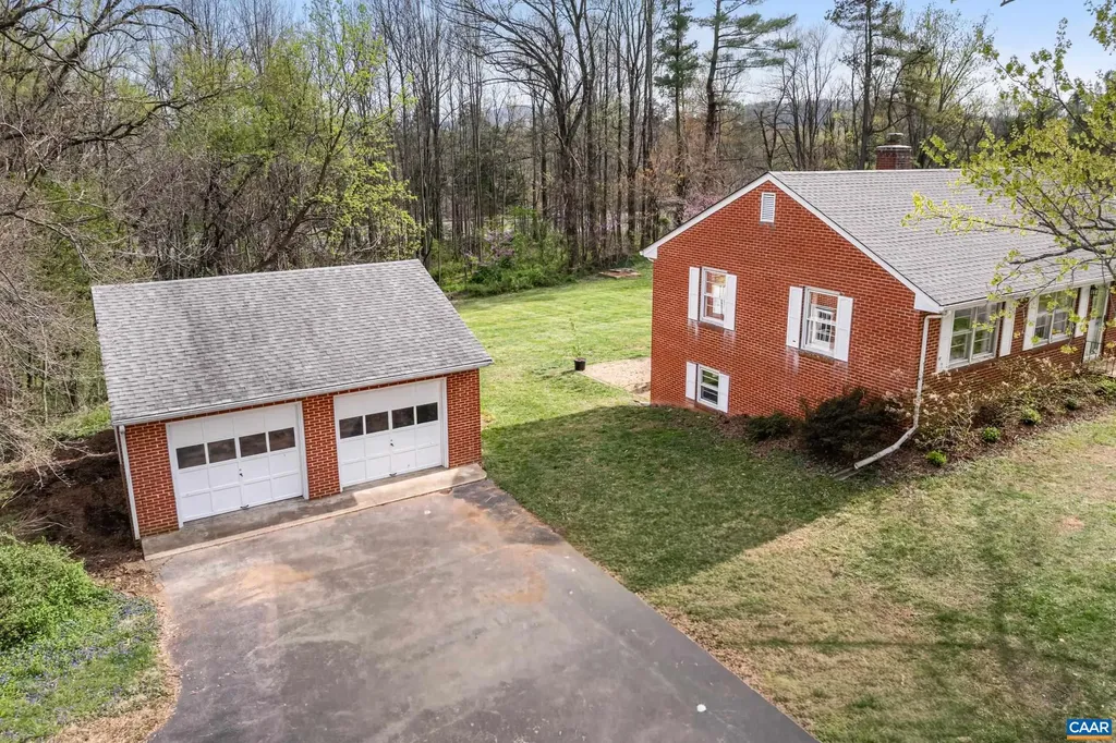 6459 Hillsboro Lane Crozet VA 22932