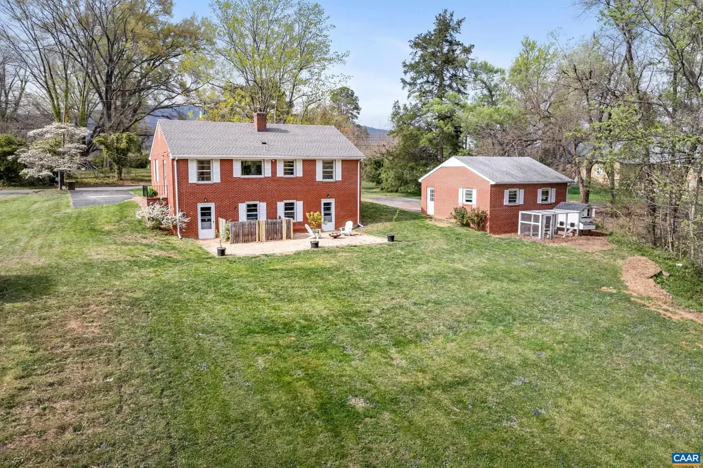 6459 Hillsboro Lane Crozet VA 22932
