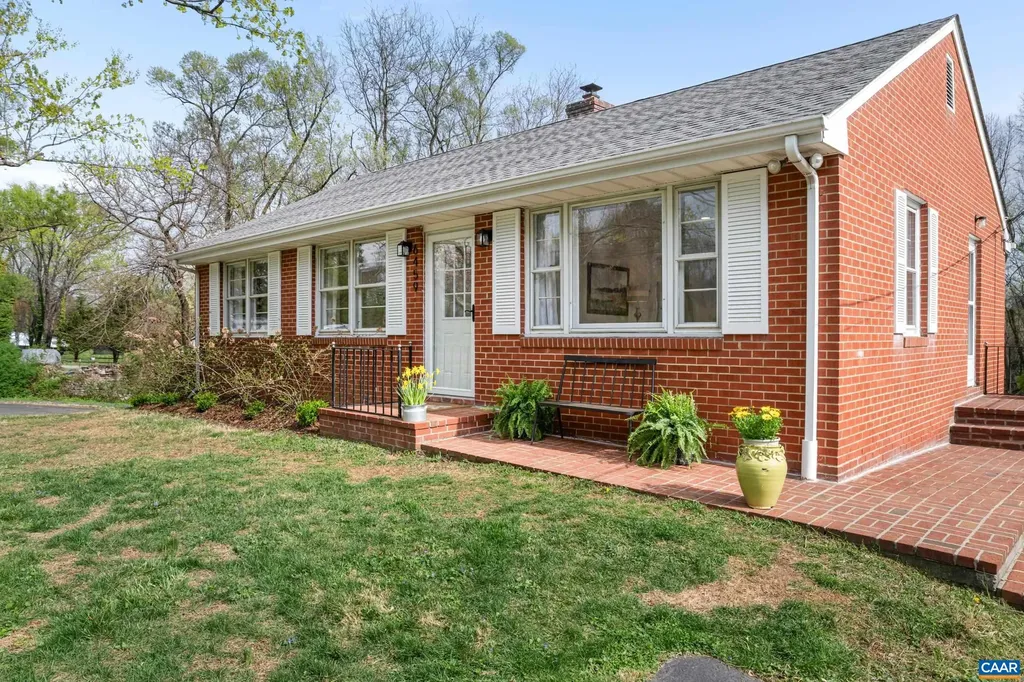 6459 Hillsboro Lane Crozet VA 22932