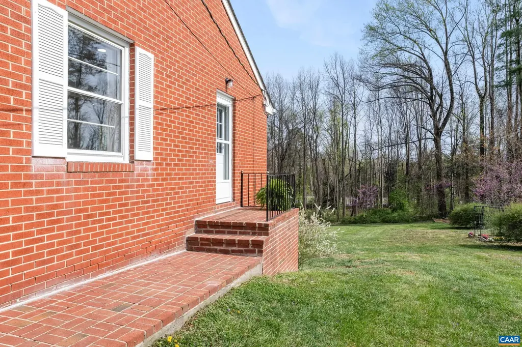6459 Hillsboro Lane Crozet VA 22932