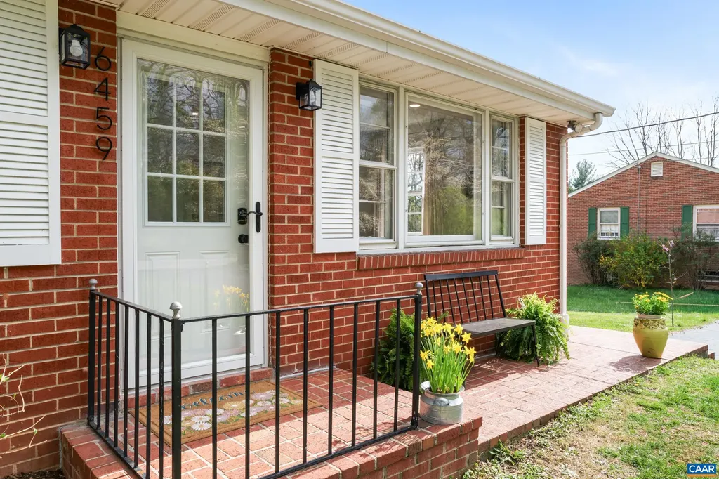 6459 Hillsboro Lane Crozet VA 22932