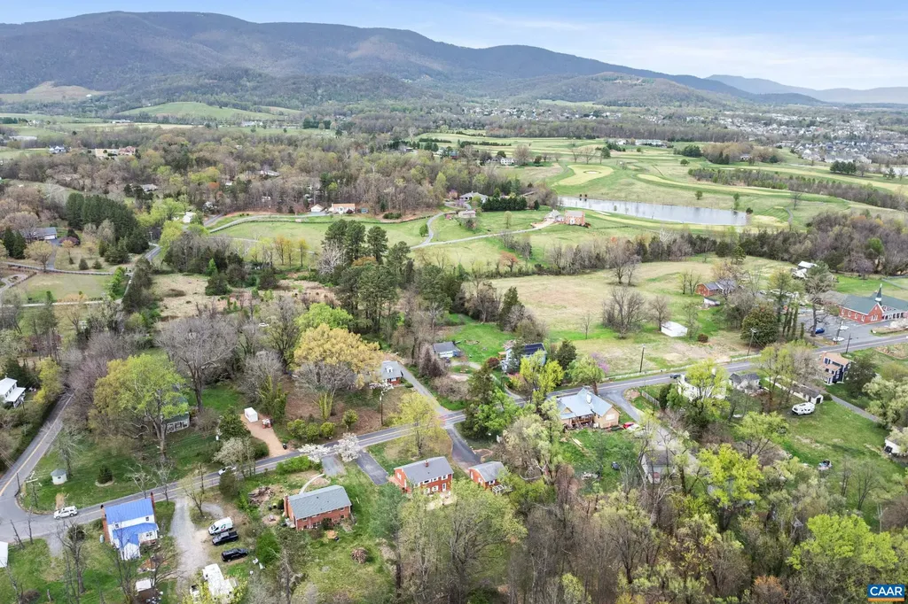 6459 Hillsboro Lane Crozet VA 22932
