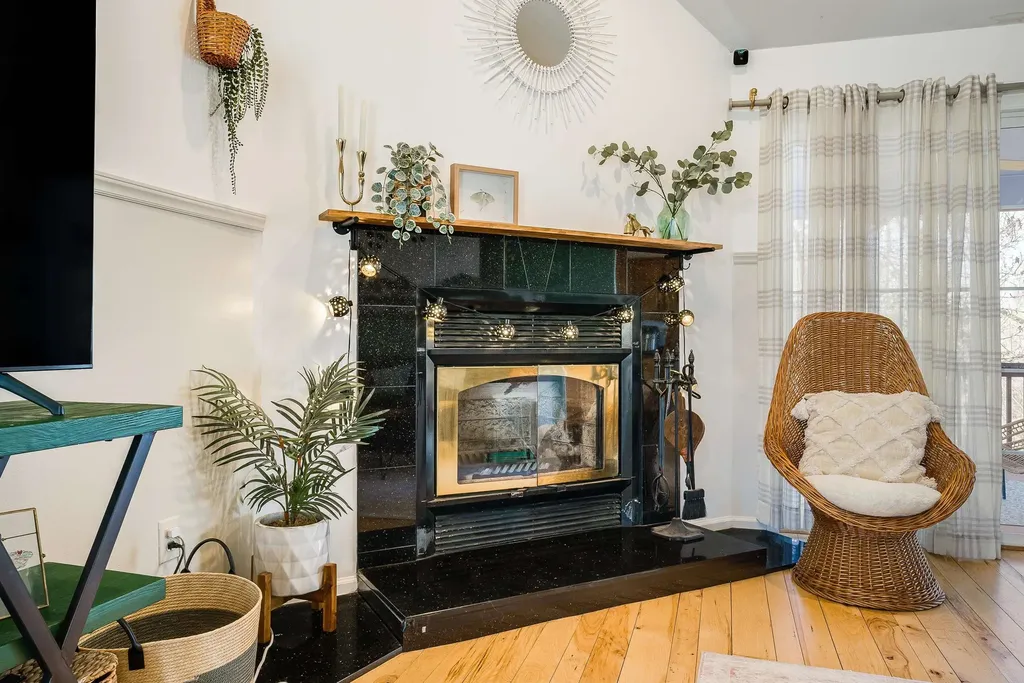 553 Hidden Valleys Road Palmyra VA 22963