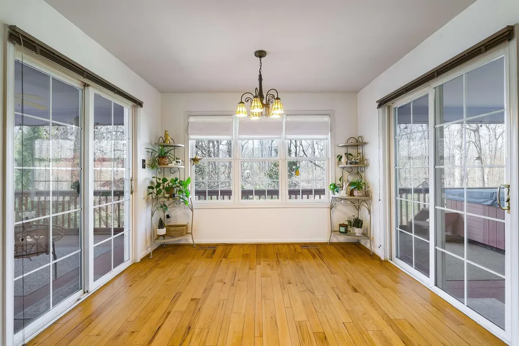553 Hidden Valleys Road Palmyra VA 22963