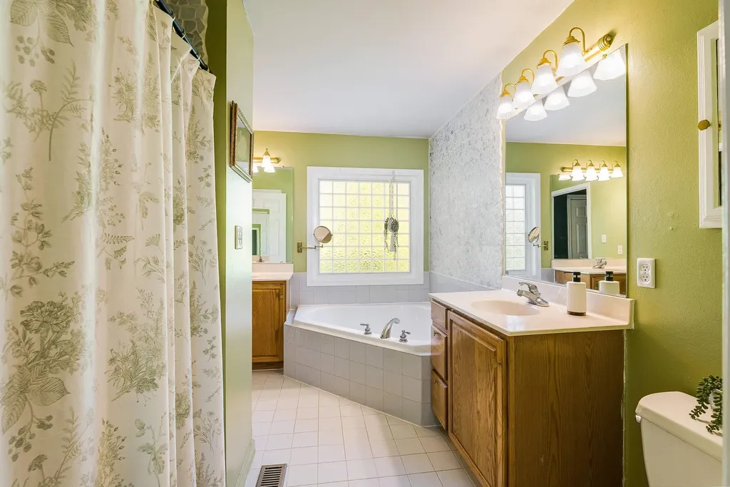 553 Hidden Valleys Road Palmyra VA 22963