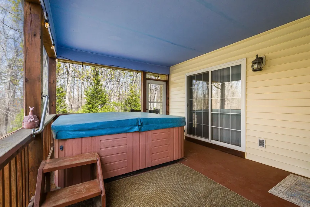 553 Hidden Valleys Road Palmyra VA 22963