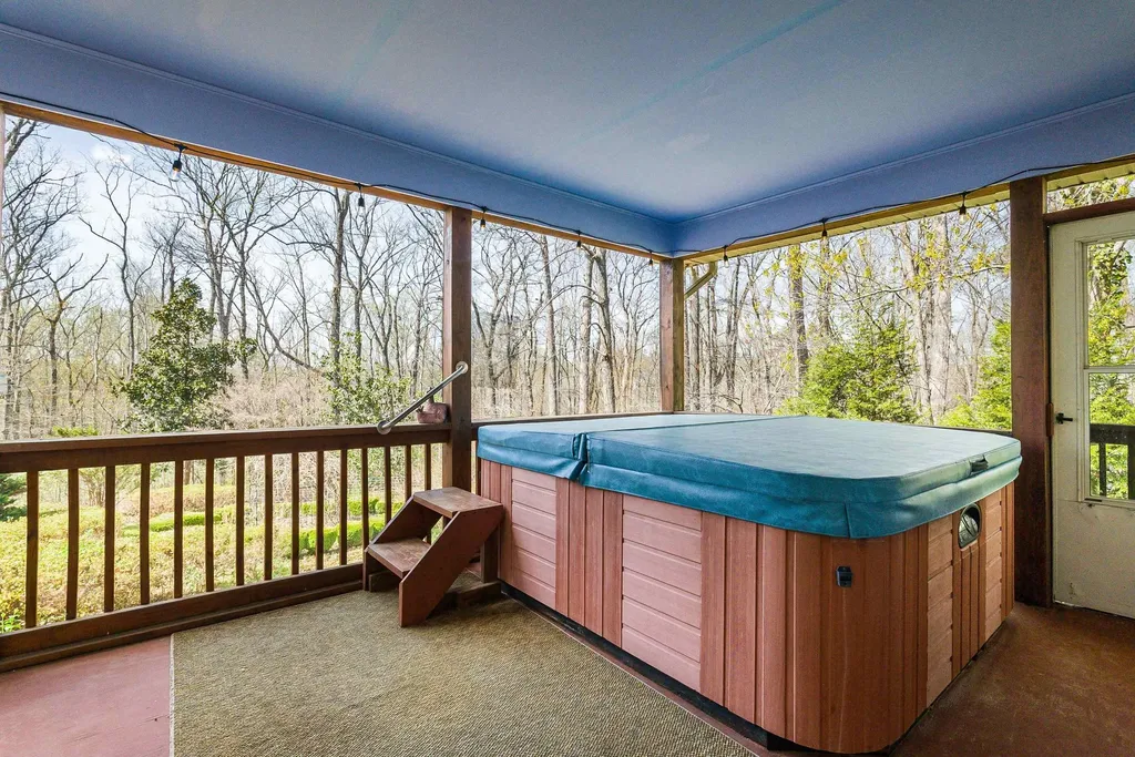 553 Hidden Valleys Road Palmyra VA 22963