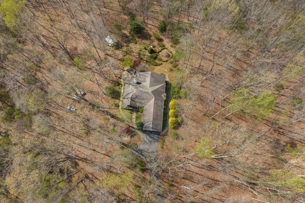 553 Hidden Valleys Road Palmyra VA 22963