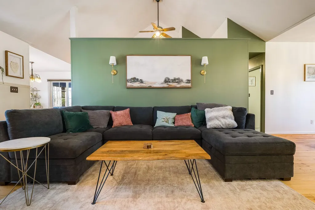 553 Hidden Valleys Road Palmyra VA 22963