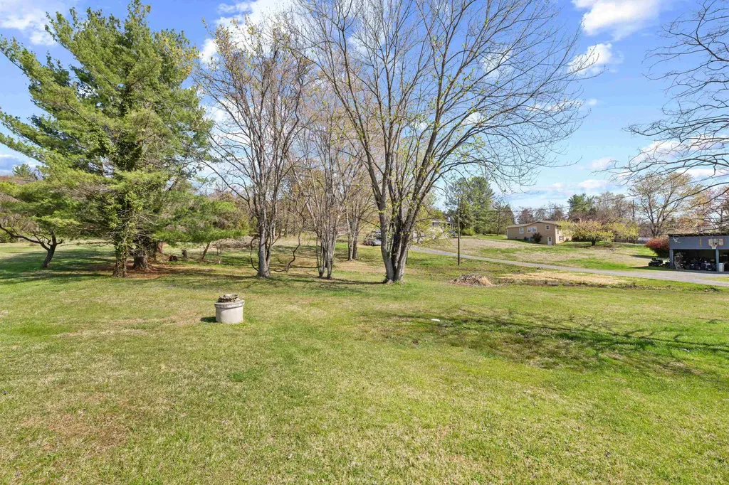 8688 Brooksville Road Greenwood VA 22943