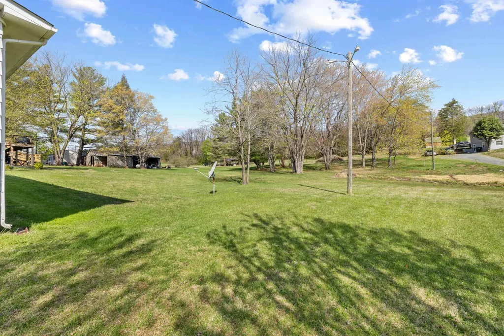 8688 Brooksville Road Greenwood VA 22943