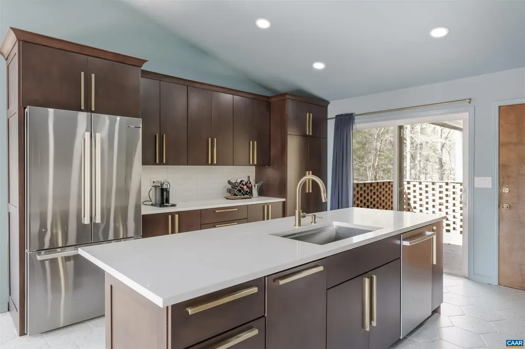 5 Vincennes Court Charlottesville VA 22911