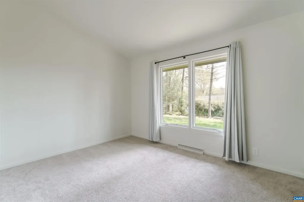 5 Vincennes Court Charlottesville VA 22911