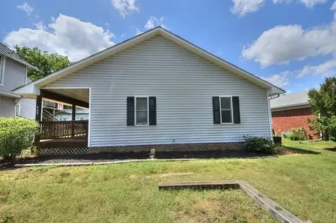 405 Linden Avenue S Waynesboro VA 22980