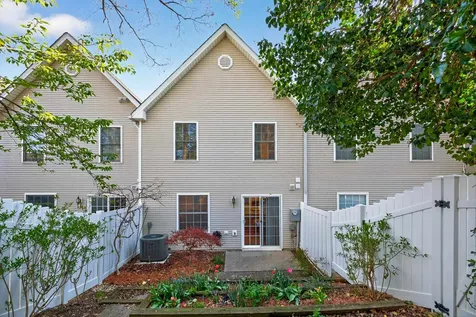 1094 Oakdale Court Rockingham VA 22801