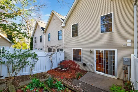 1094 Oakdale Court Rockingham VA 22801