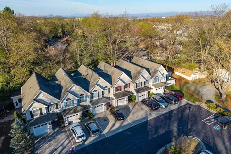 1094 Oakdale Court Rockingham VA 22801