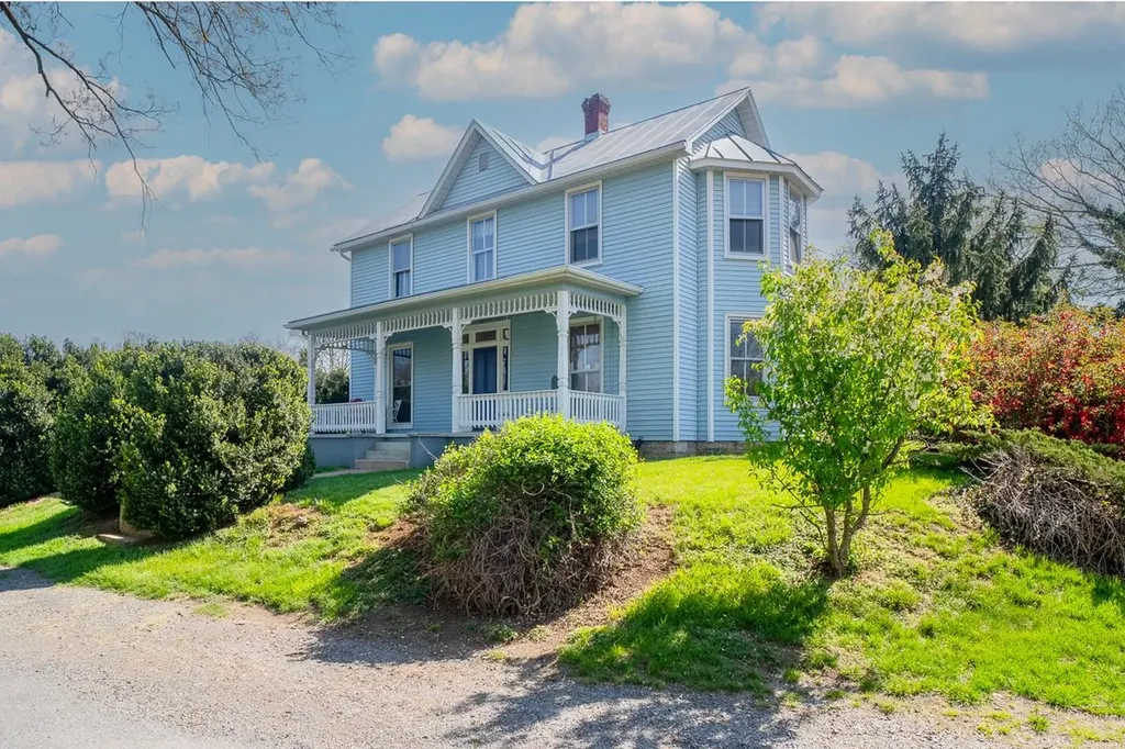 133 Springbrook Road W Broadway VA 22815