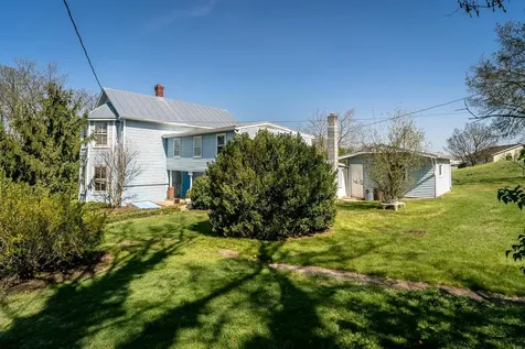133 Springbrook Road W Broadway VA 22815