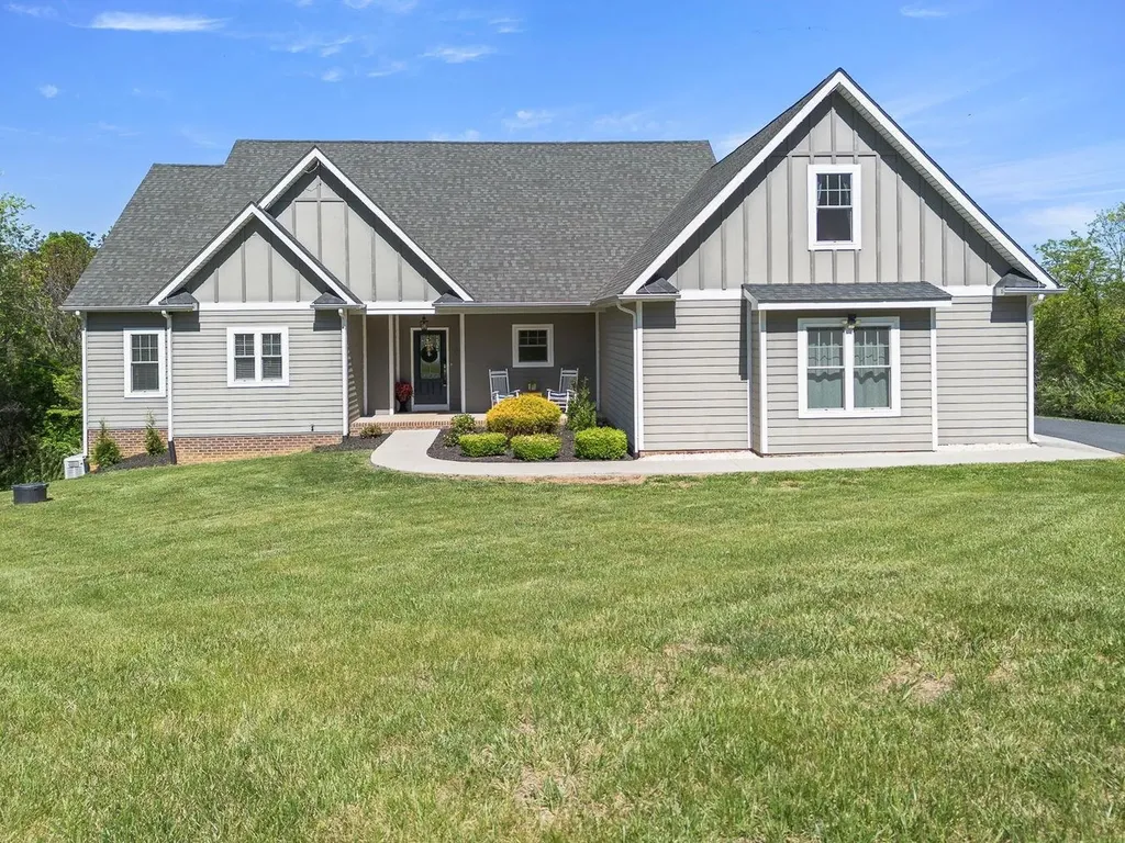 65 Wakefield Drive Verona VA 24482