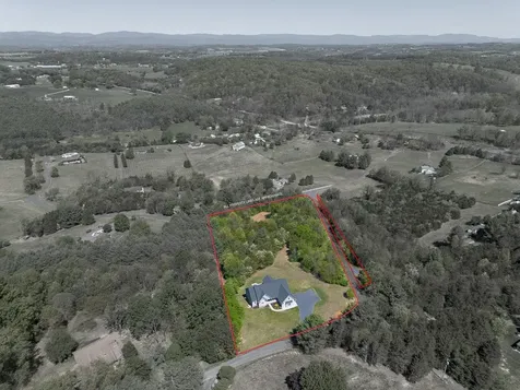 65 Wakefield Drive Verona VA 24482