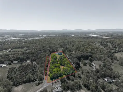 65 Wakefield Drive Verona VA 24482