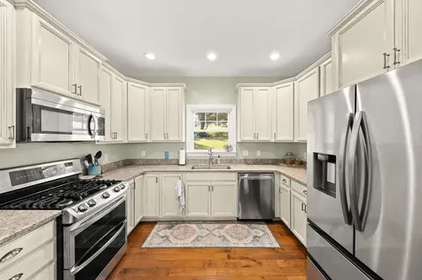 65 Wakefield Drive Verona VA 24482