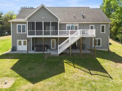 65 Wakefield Drive Verona VA 24482