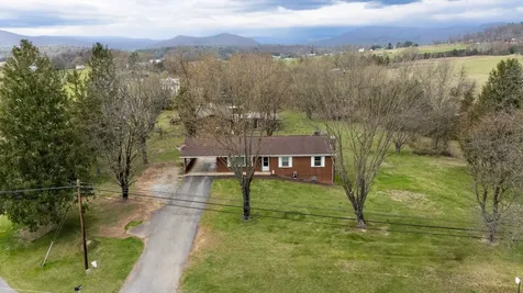 14777 Hopkins Gap Road Fulks Run VA 22830
