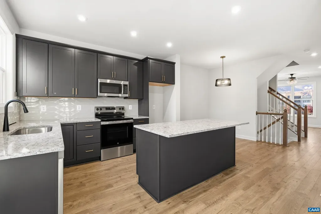 19C Wardell Crest Charlottesville VA 22902