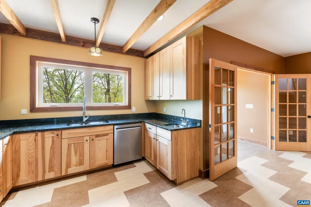 407 Farmview Road Stanardsville VA 22973